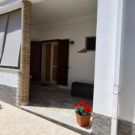 Sa Corte De Peppino - Affittacamere Con Cucinino 게스트하우스 3*