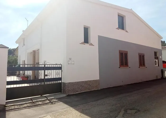 Da Claudio&kevin Con Cucinino 招待所